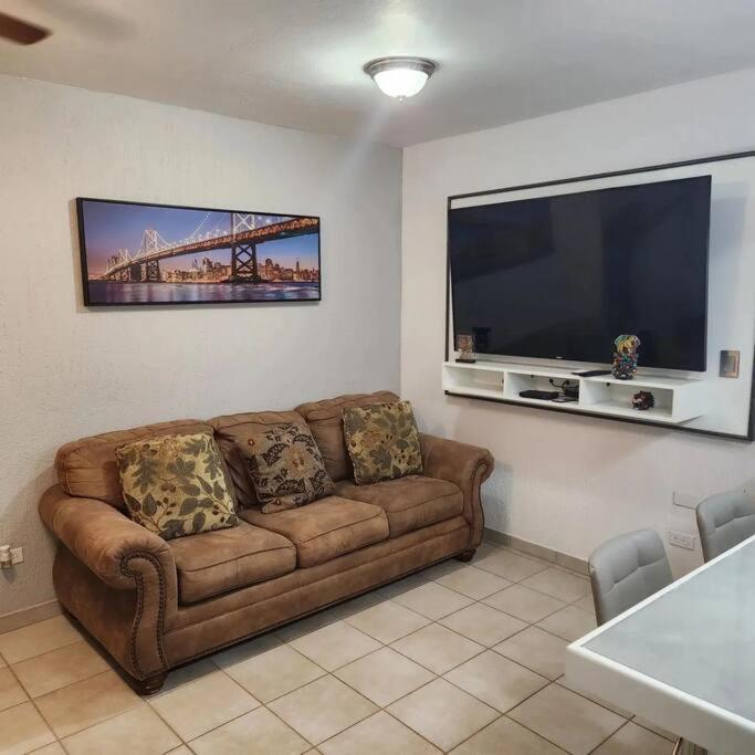 3 Bedroom Townhouse W Garage Blocks From The Beach 푸에르토페나스코 외부 사진
